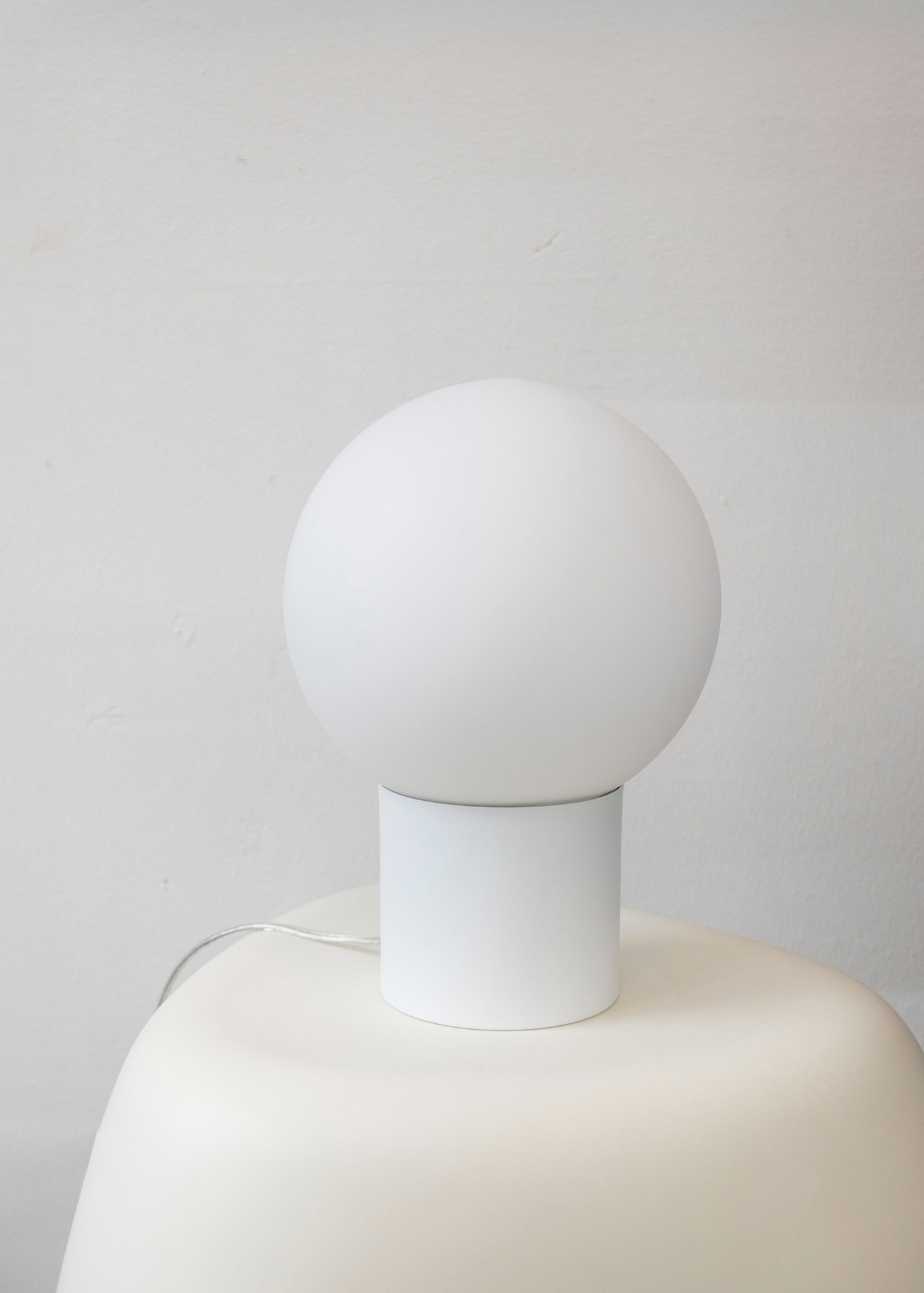 Moon Cloudy Table Lamp White