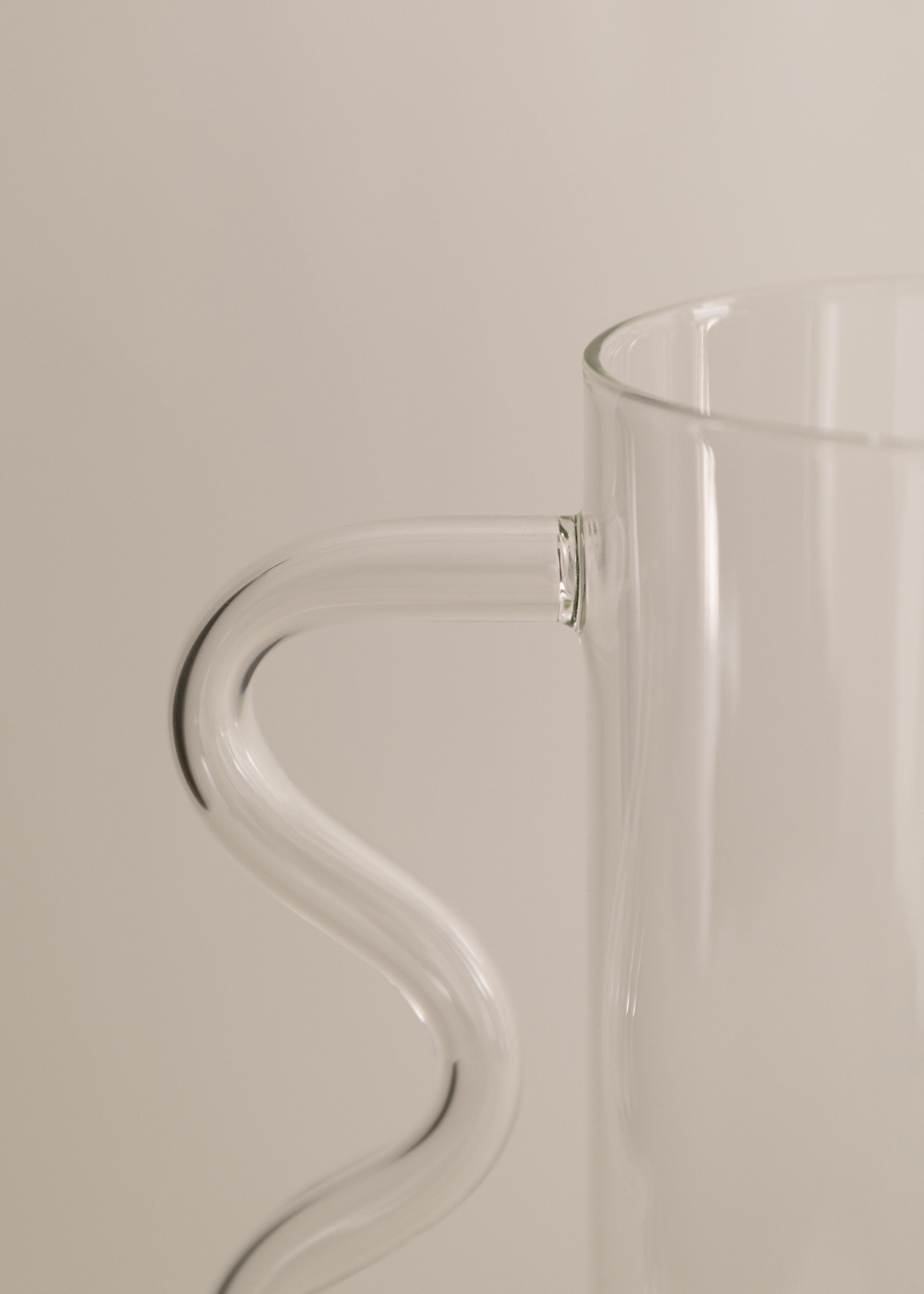 Wave Pitcher Clear