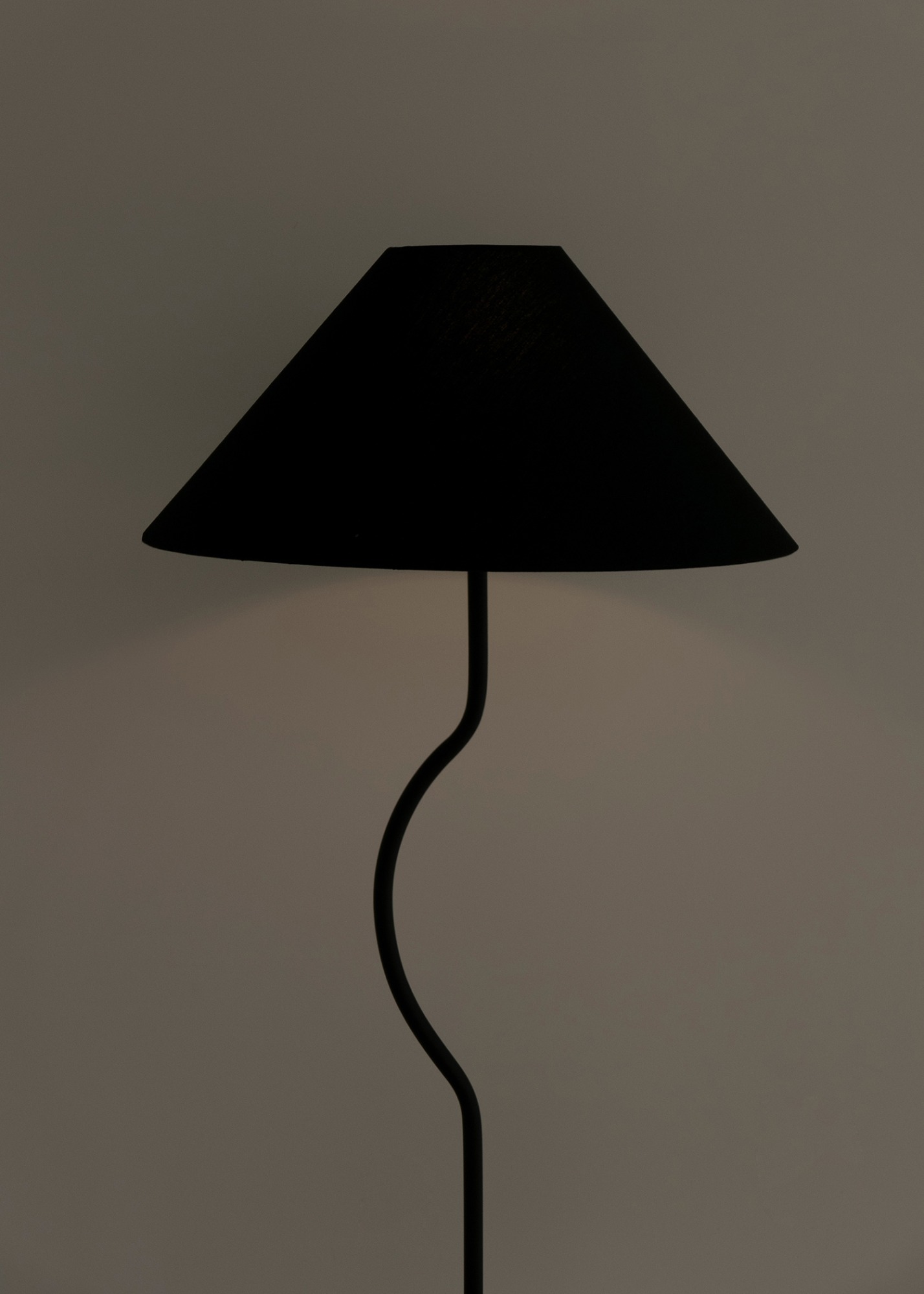 Fig Medium Stand Lamp Black